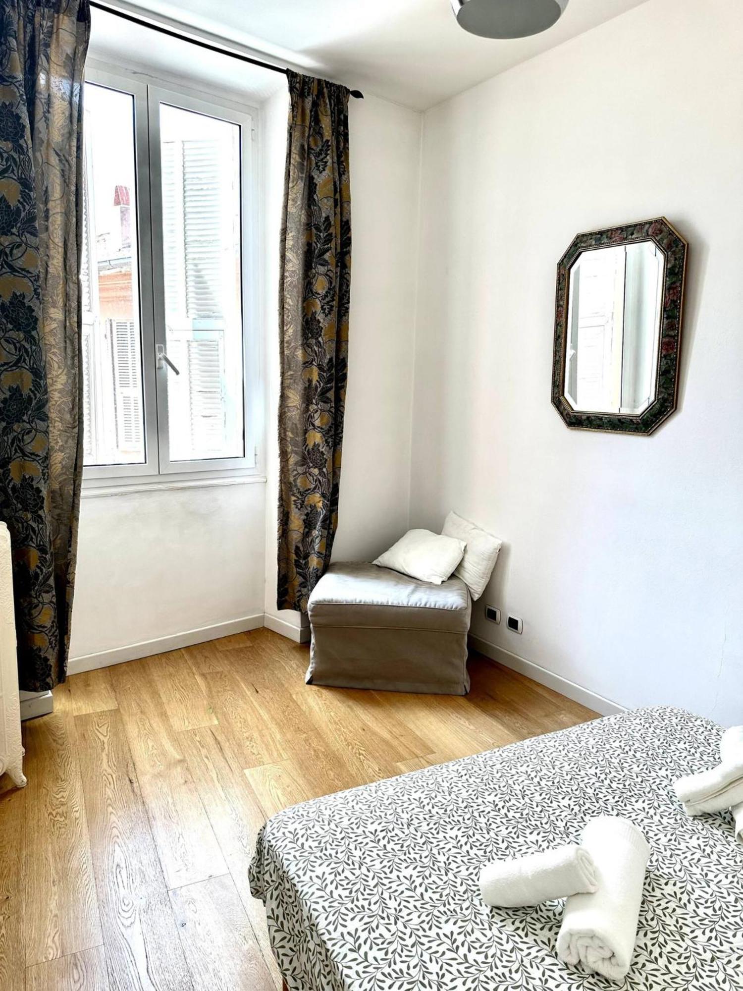 Beau 3 Pieces Vue Mer Menton Exterior foto